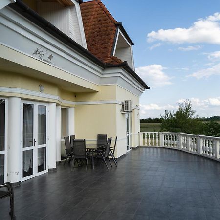 Elite Boutique Villa Oerkeny Orkeny 외부 사진